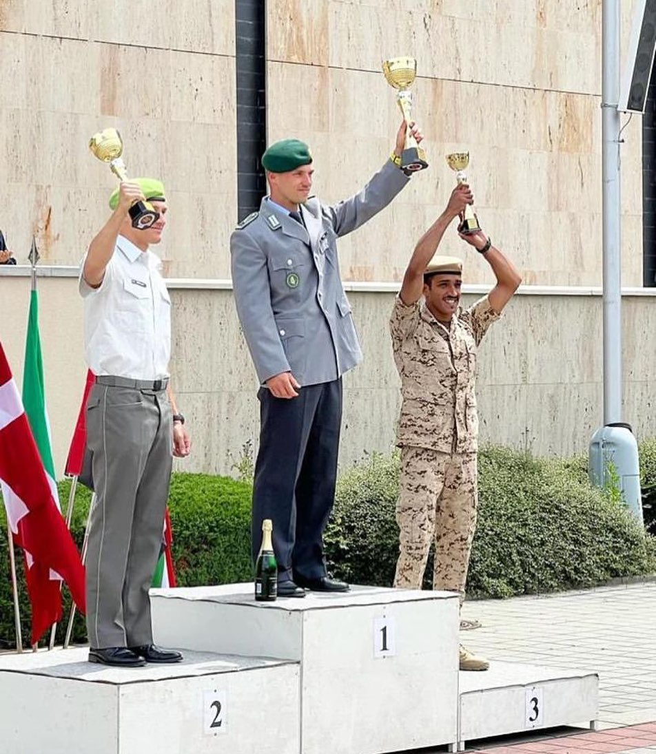 نبارك لابن العم البطل فهد بن عبدالله بن هلال الذوادي، بما تم تحقيقه من انجاز عل…